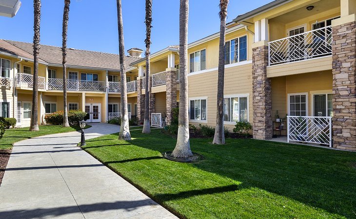 holiday-simi-hills-93065-1201711_2