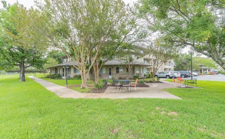 holiday-summerfield-estates-71118-1201727_11