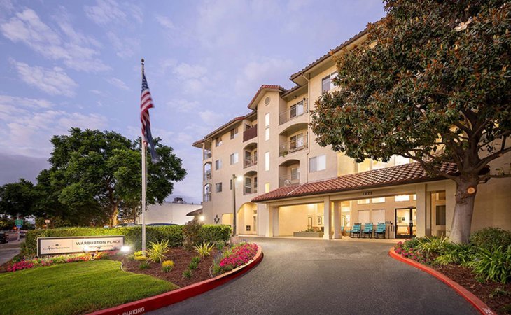 holiday-warburton-place-95050