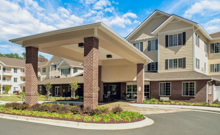 holiday-willow-grove-28105