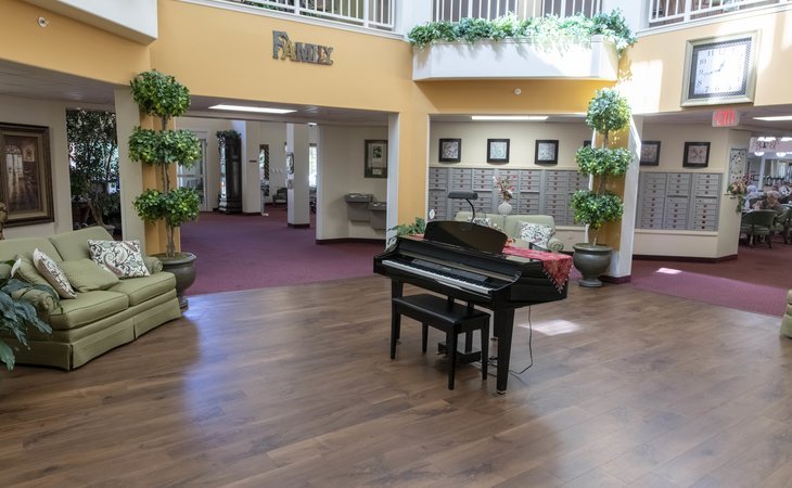 holiday-willow-grove-28105-1201761_2