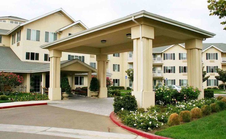 solstice-senior-living-at-clovis-93611