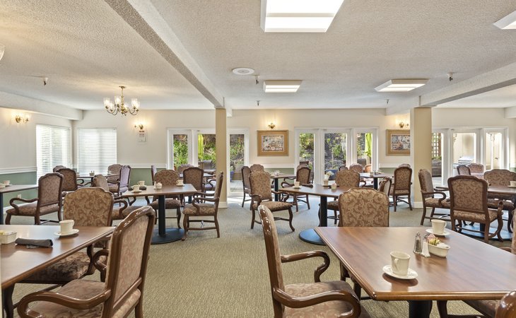 serra-highlands-senior-living-94015-1201800_9