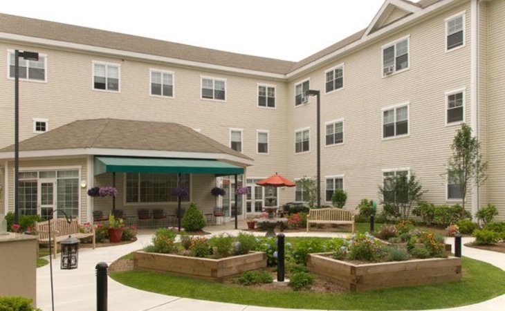 atria-longmeadow-place-01803-1201840_2