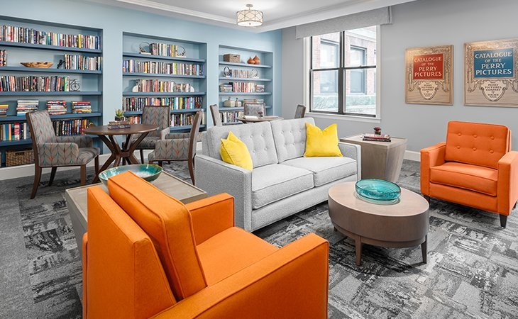 holiday-maplewood-place-02148-1201843_3
