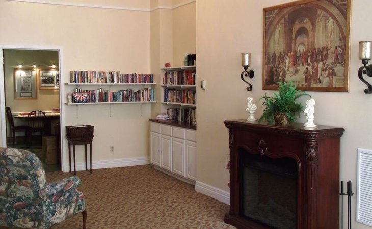 corby-place-senior-living-64501-1202033_3