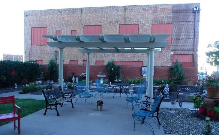 corby-place-senior-living-64501-1202033_4