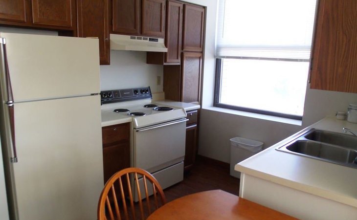 corby-place-senior-living-64501-1202033_5