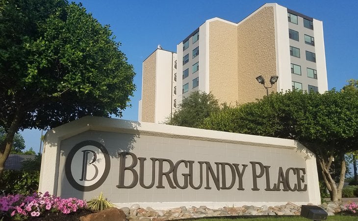 senior-star-at-burgundy-place-74137