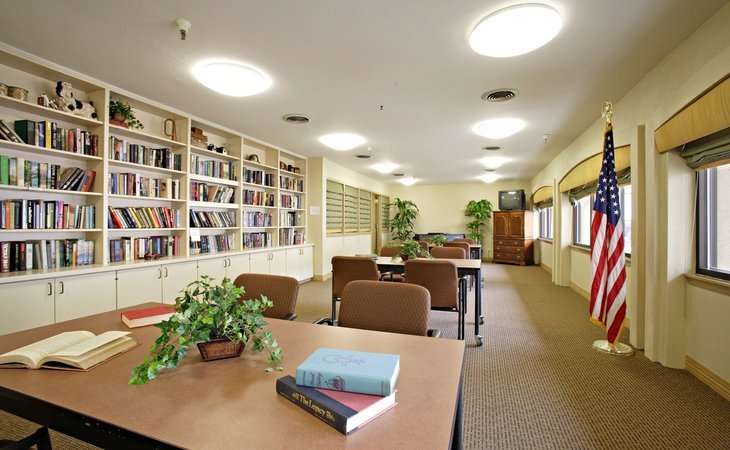 senior-star-at-woodland-terrace-74133-1202180_2