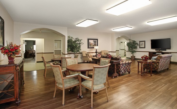 holiday-forsyth-court-27106-1202303_3