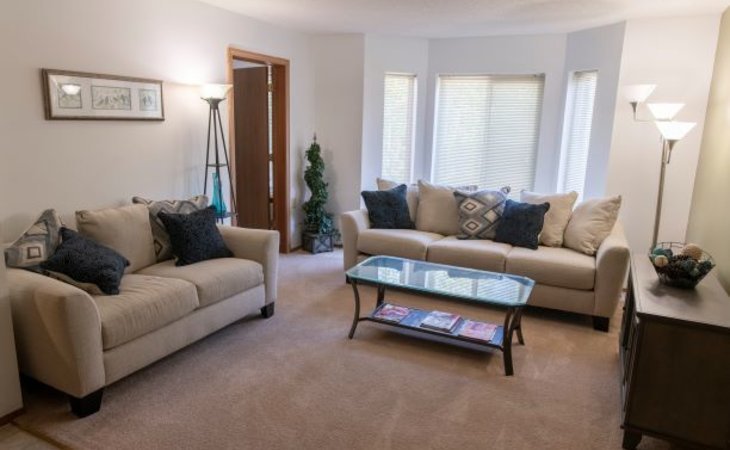 holiday-forsyth-court-27106-1202303_6