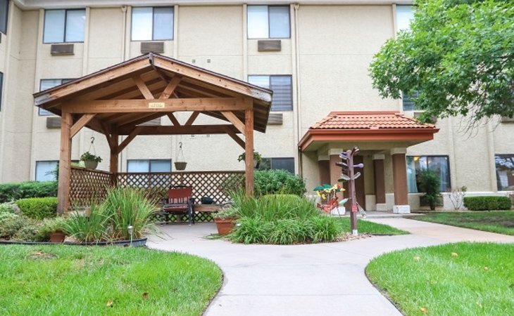 sedgwick-plaza-67220-1202409_8