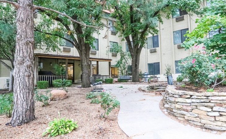 sedgwick-plaza-67220-1202409_9