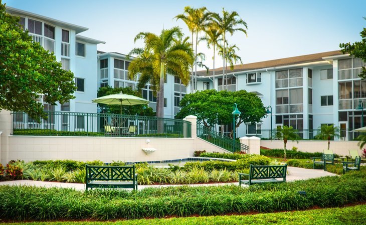 vi-at-lakeside-village-33462-1202457_4
