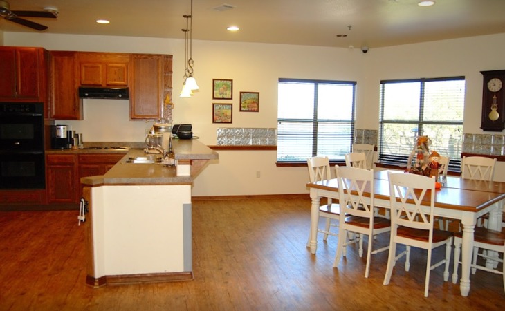 rocky-hollow-lake-house-78633-1203589_4
