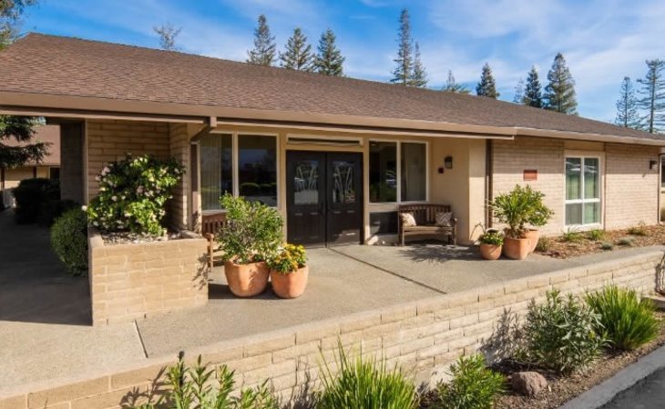 eskaton-care-center-manzanita-95608