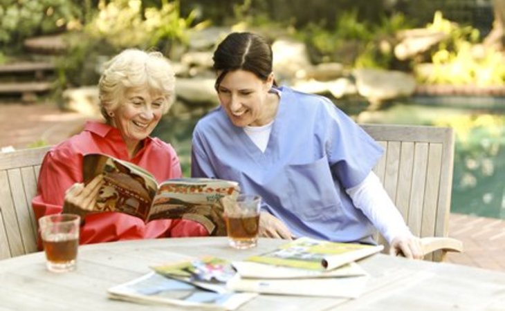 home-care-assistance-77024-1205650_3