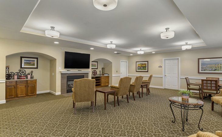 brookdale-spring-shadows-77080-1206326_6