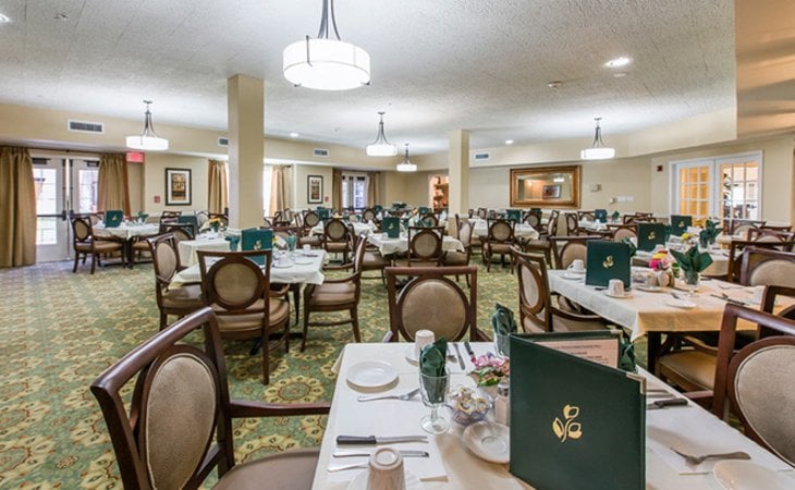 brookdale-college-parkway-33919-1206486_12