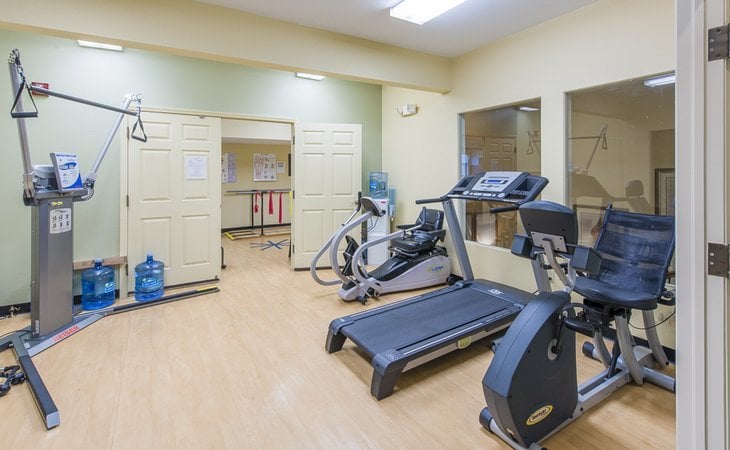 brookdale-college-parkway-33919-1206486_6