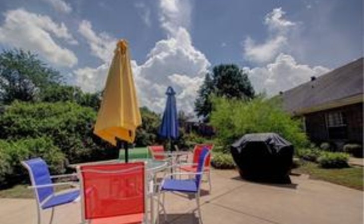 brookridge-cove-rehabilitation-and-care-center-72110-1207782_12