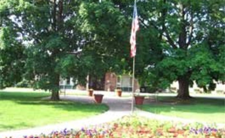holt-senior-care-rehab-center-48842