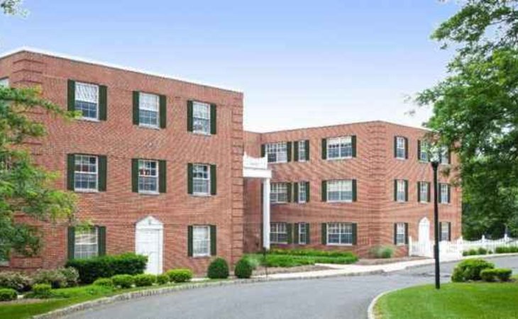 complete-care-at-green-knoll-08807