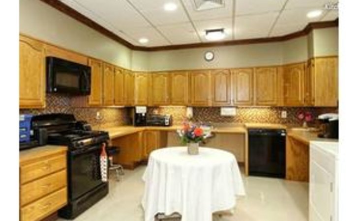 westgate-hills-rehabilitation-and-nursing-center-19083-1210616_18