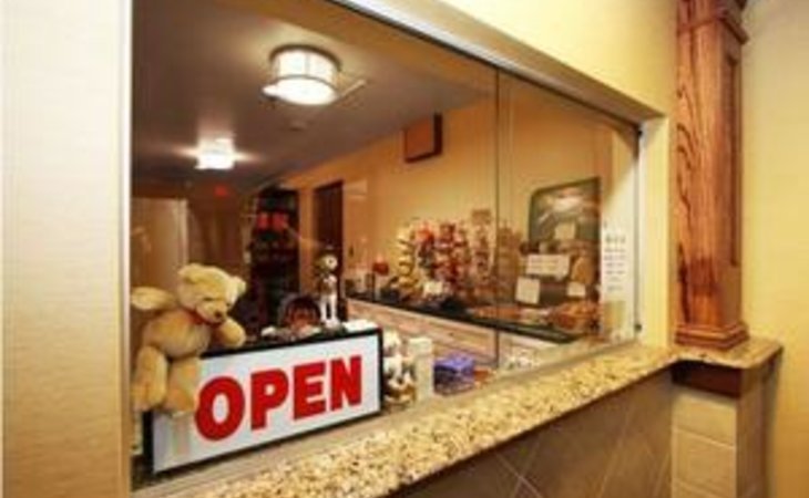 avalon-springs-nursing-center-16137-1210651_5