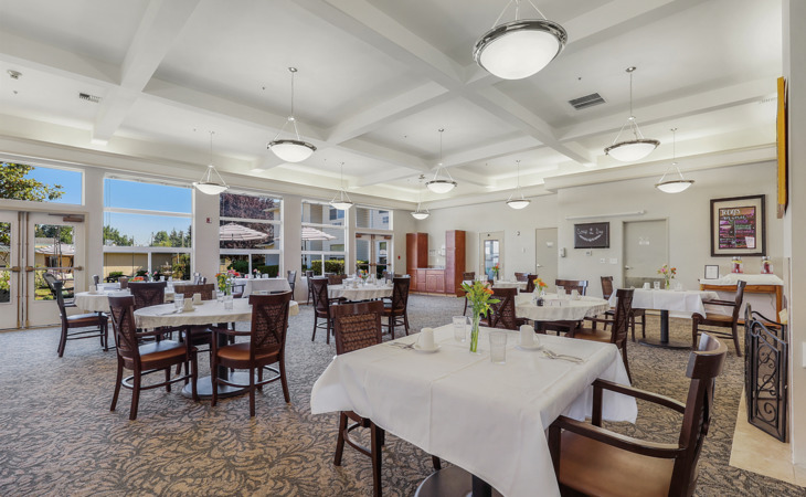 living-court-assisted-living-community-98022-1211669_2