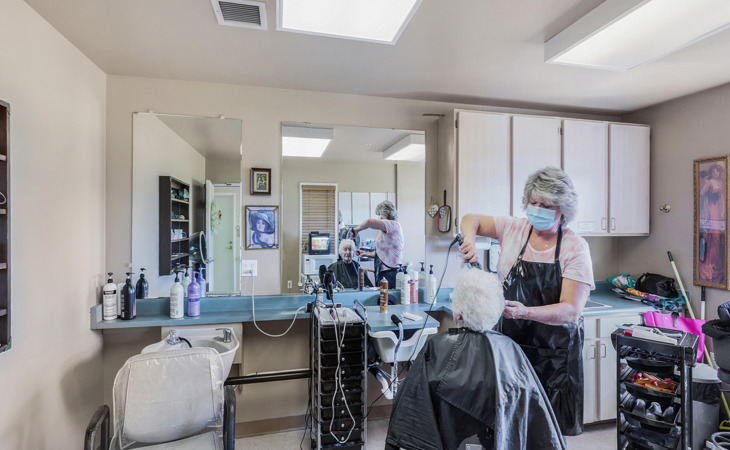 living-court-assisted-living-community-98022-1211669_9