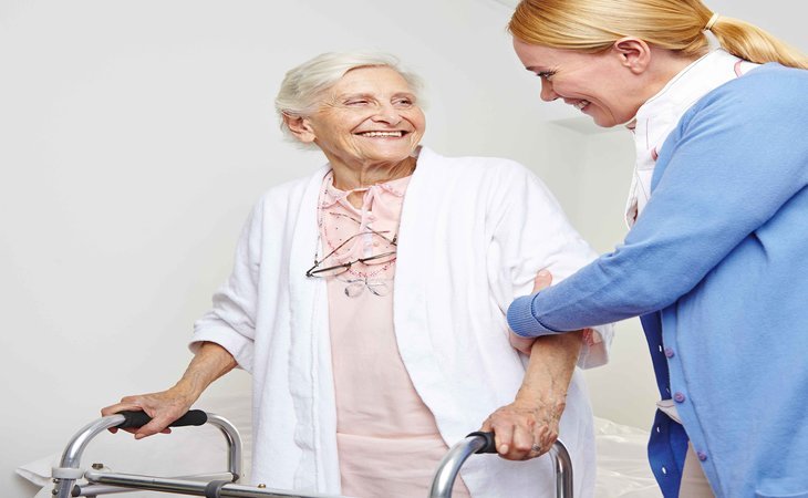 assistance-in-home-care-92845-1217495_2