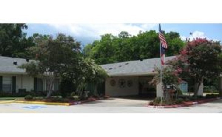 college-street-health-care-center-77707-1218_2