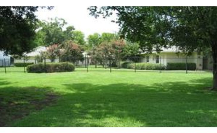 college-street-health-care-center-77707-1218_8