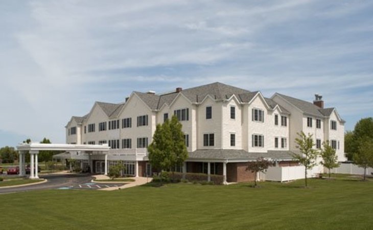 eliza-jennings-assisted-living-community-at-devon-oaks-44145