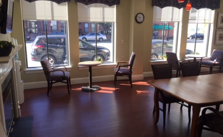 susan-bailis-assisted-living-02115-1220421_10