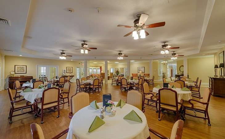 lancaster-grove-senior-living-29720-1220760_3