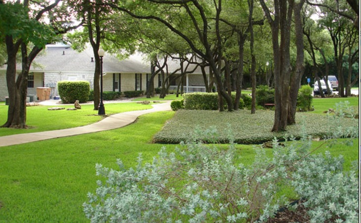 colonial-gardens-austin-78727