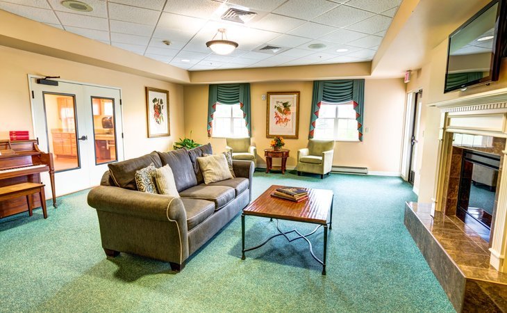 curry-house-assisted-living-and-memory-care-49601-1222840_5