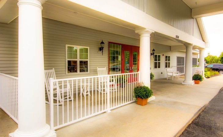 curry-house-assisted-living-and-memory-care-49601-1222840_8