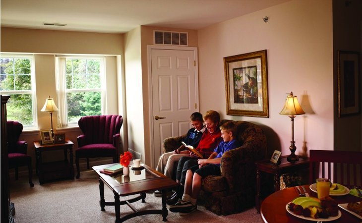 american-house-the-village-48309-1223668_4