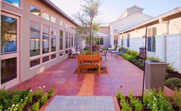 university-village-assisted-living-memory-care-78665-1223998_4