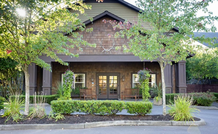 the-weatherly-inn-kent-98042
