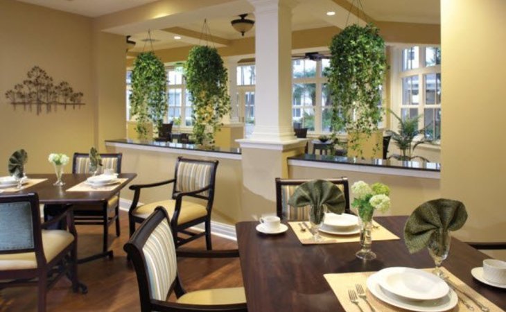 the-estate-at-hyde-park-a-memory-care-community-33606-1225825_4