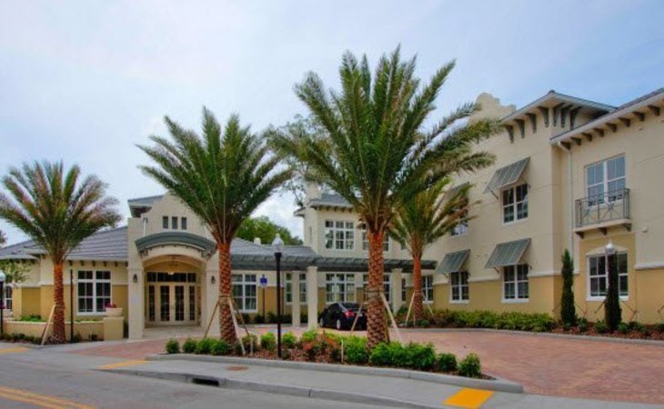 the-estate-at-hyde-park-a-memory-care-community-33606-1225825_6