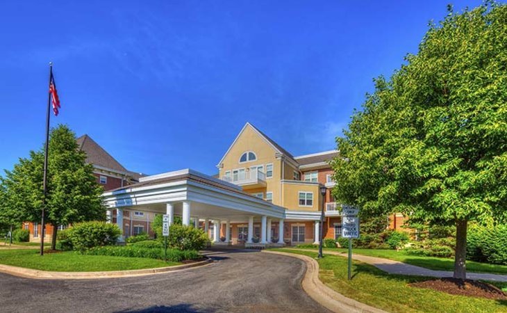 covenant-living-at-the-holmstad-60510