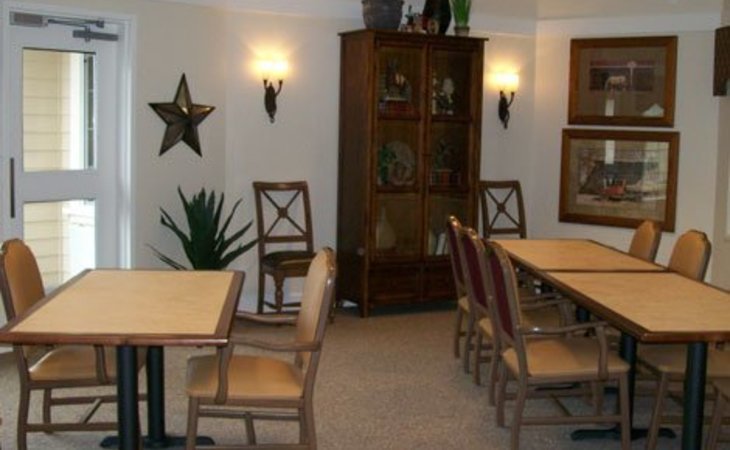sugar-creek-alzheimer-s-special-care-center-61761-1226374_3