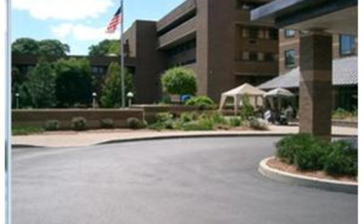 eisenberg-assisted-living-residence-01609