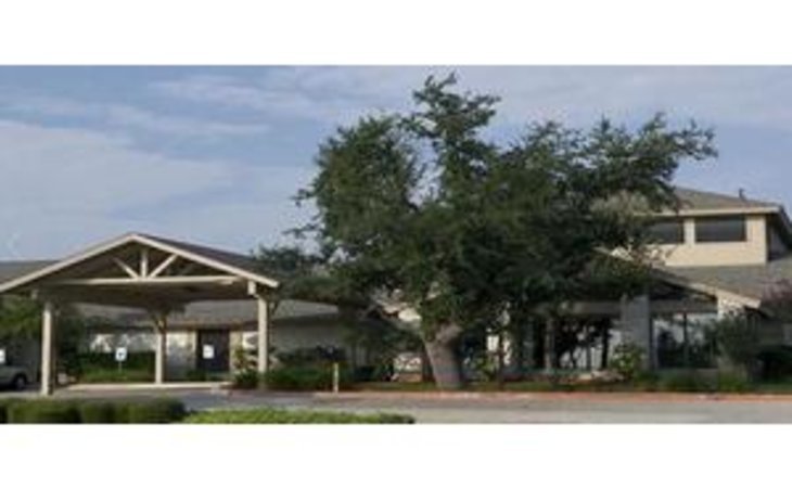 gracy-woods-nursing-center-78758